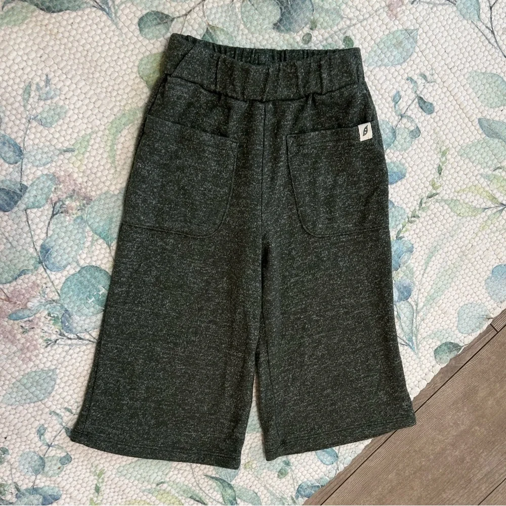 New Easy-Peasy Toddler Girl Hacci Wide Leg Pant Size 2T New without tags